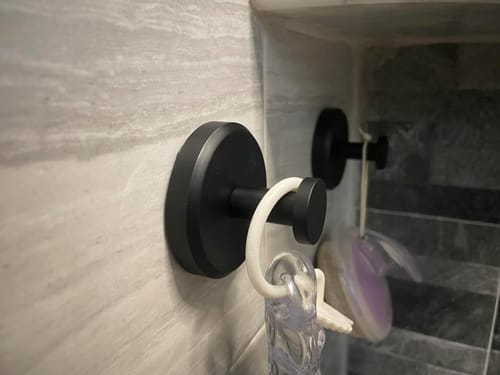 Review by Johanna Larsson